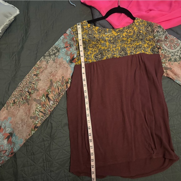 Umgee maroon long sleeve top size S - Picture 7 of 7